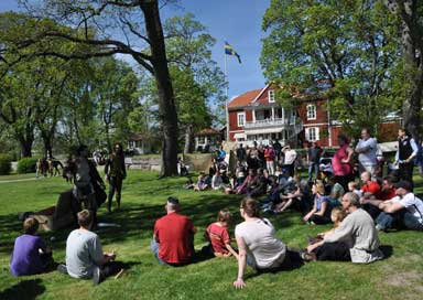 Friluftsscenen vid Gästgivaregården